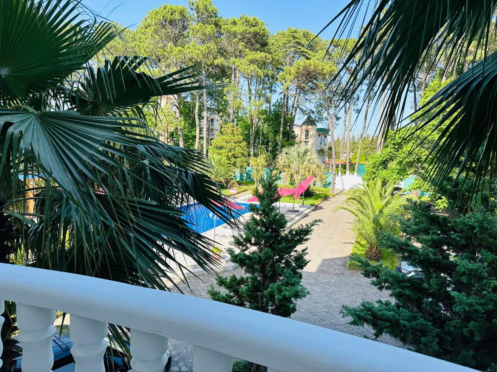 Claude Monet Beach Hotel Ureki Eksteriør bilde