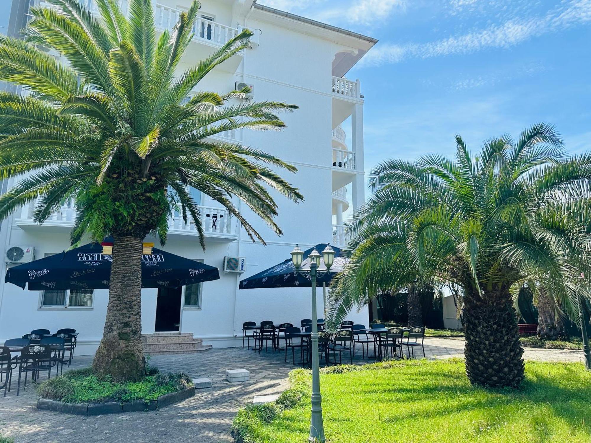 Claude Monet Beach Hotel Ureki Eksteriør bilde